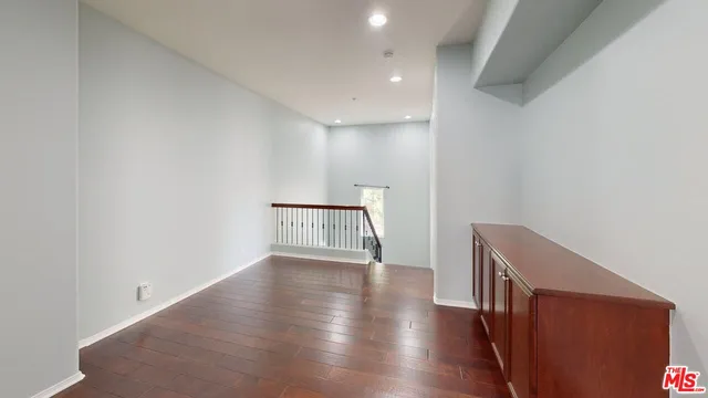 $7,169 | 5655 Como Circle, Woodland Hills, CA 91367