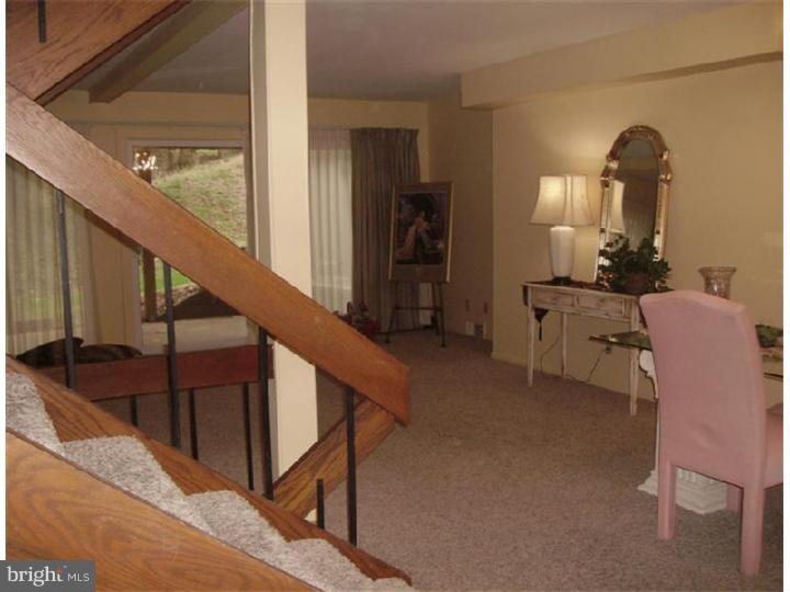 61 Wood Circle Reading, PA 19607 - Photo 5 of 16 Gallery Image 5