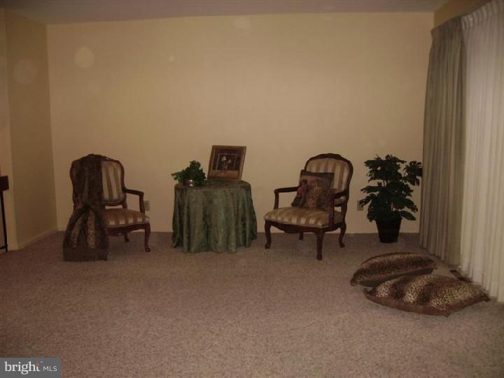 61 Wood Circle Reading, PA 19607 - Photo 7 of 16 Gallery Image 7