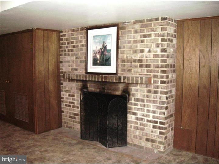 61 Wood Circle Reading, PA 19607 - Photo 10 of 16 Gallery Image 10