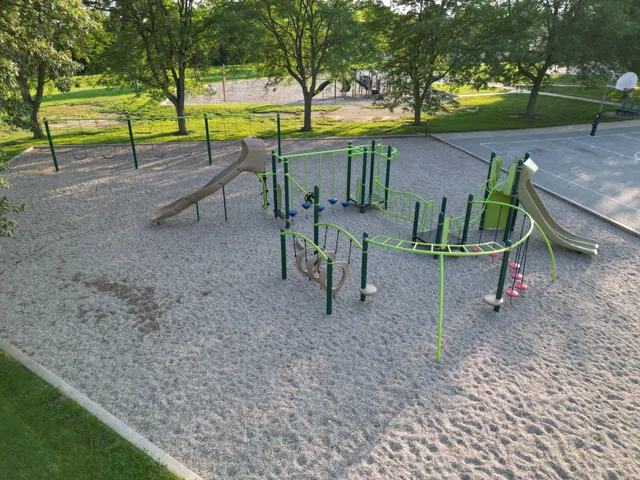 $312,000 | 1634 Northwood Drive, Lowell, IN 46356