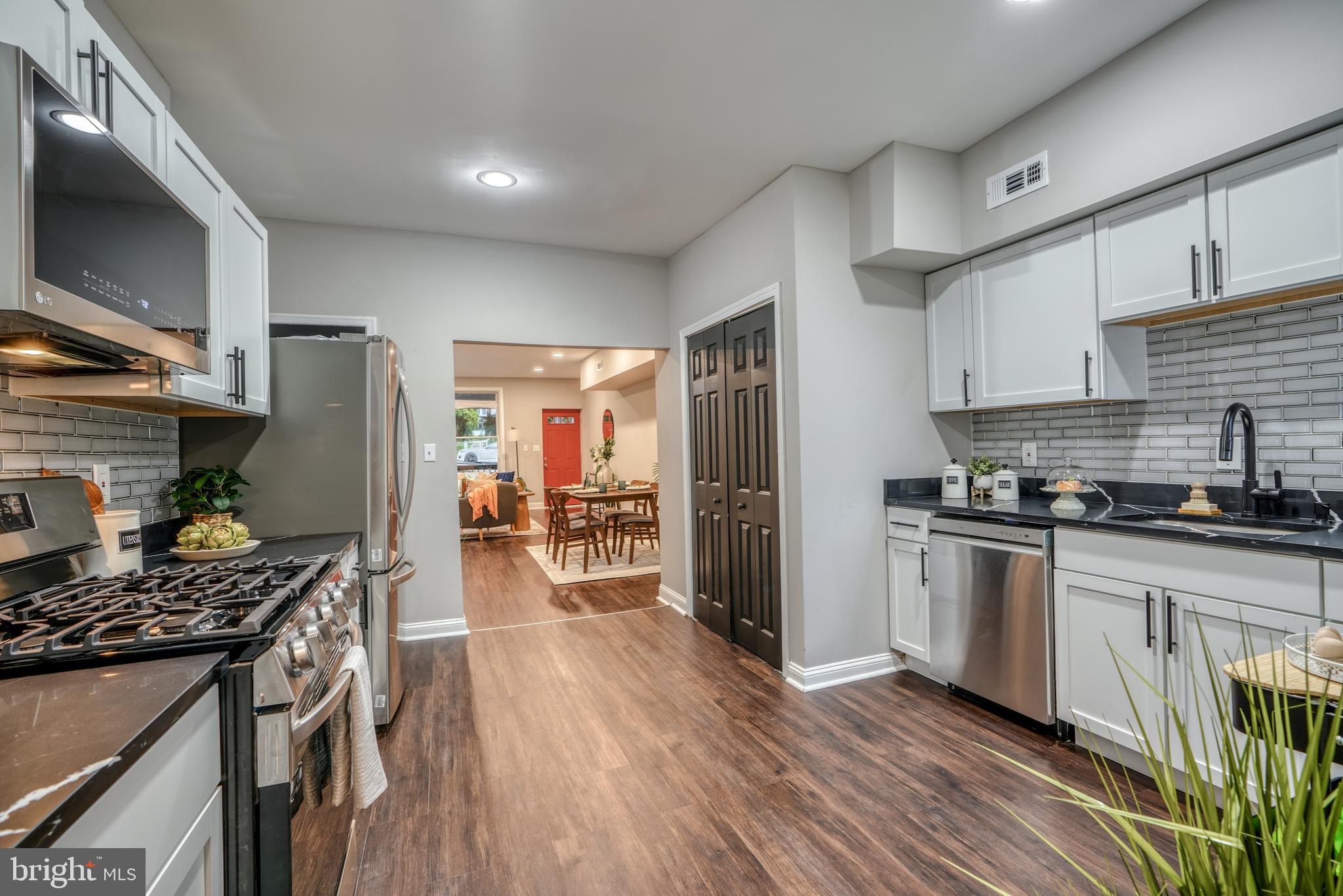958 North Franklintown Road Baltimore, MD 21216 - Photo 19 of 45 Gallery Image 19