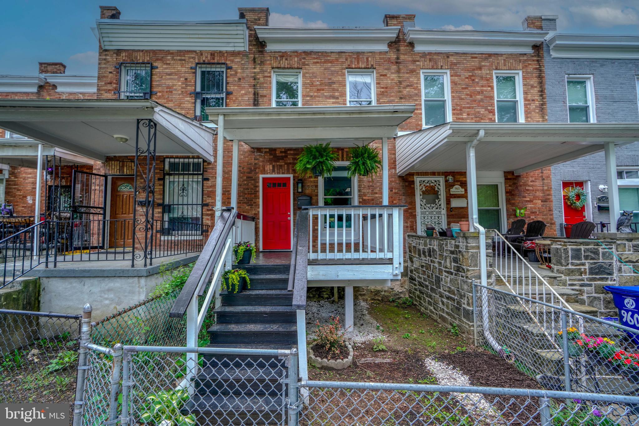 958 North Franklintown Road Baltimore, MD 21216 - Photo 2 of 45 Gallery Image 2