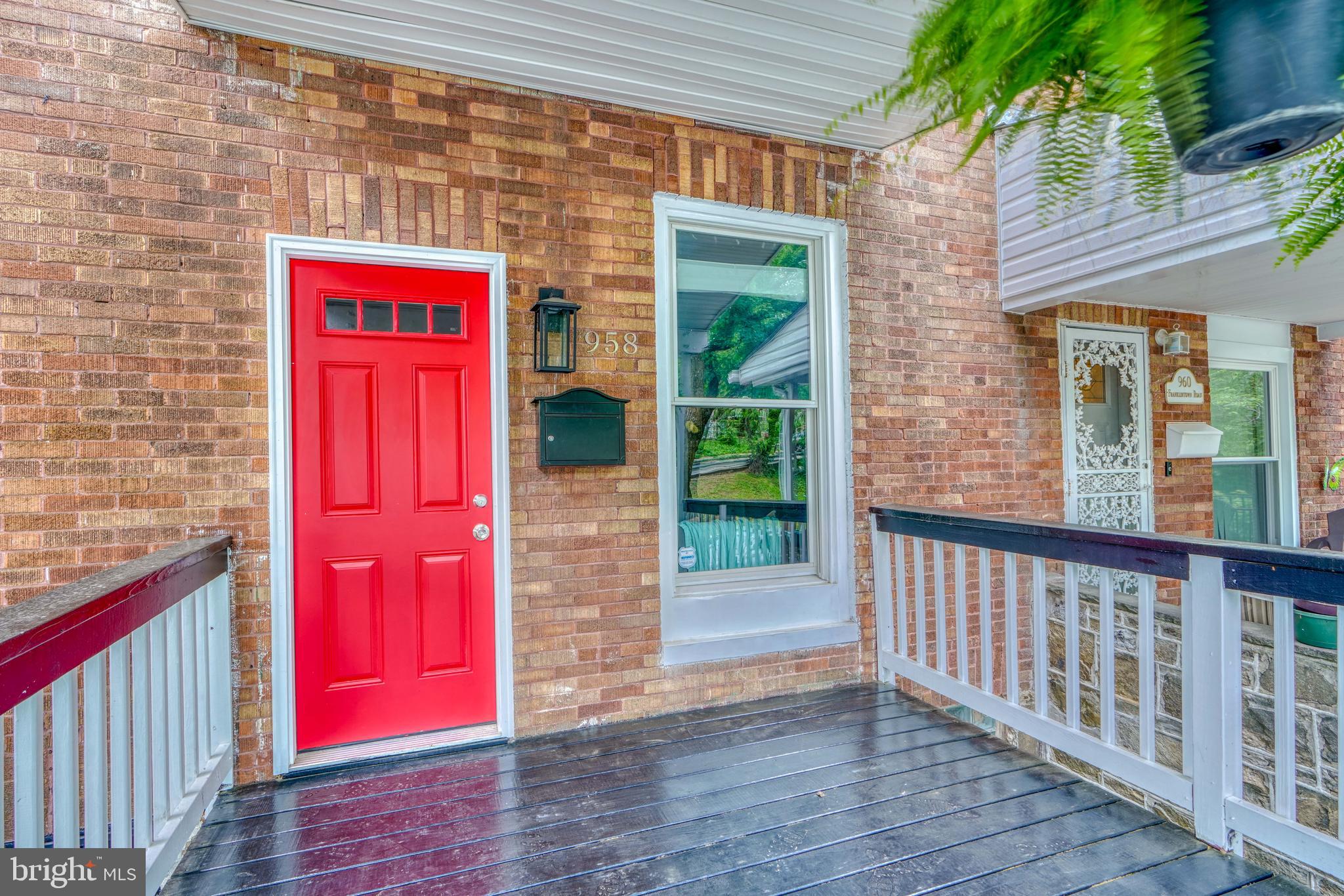 958 North Franklintown Road Baltimore, MD 21216 - Photo 4 of 45 Gallery Image 4