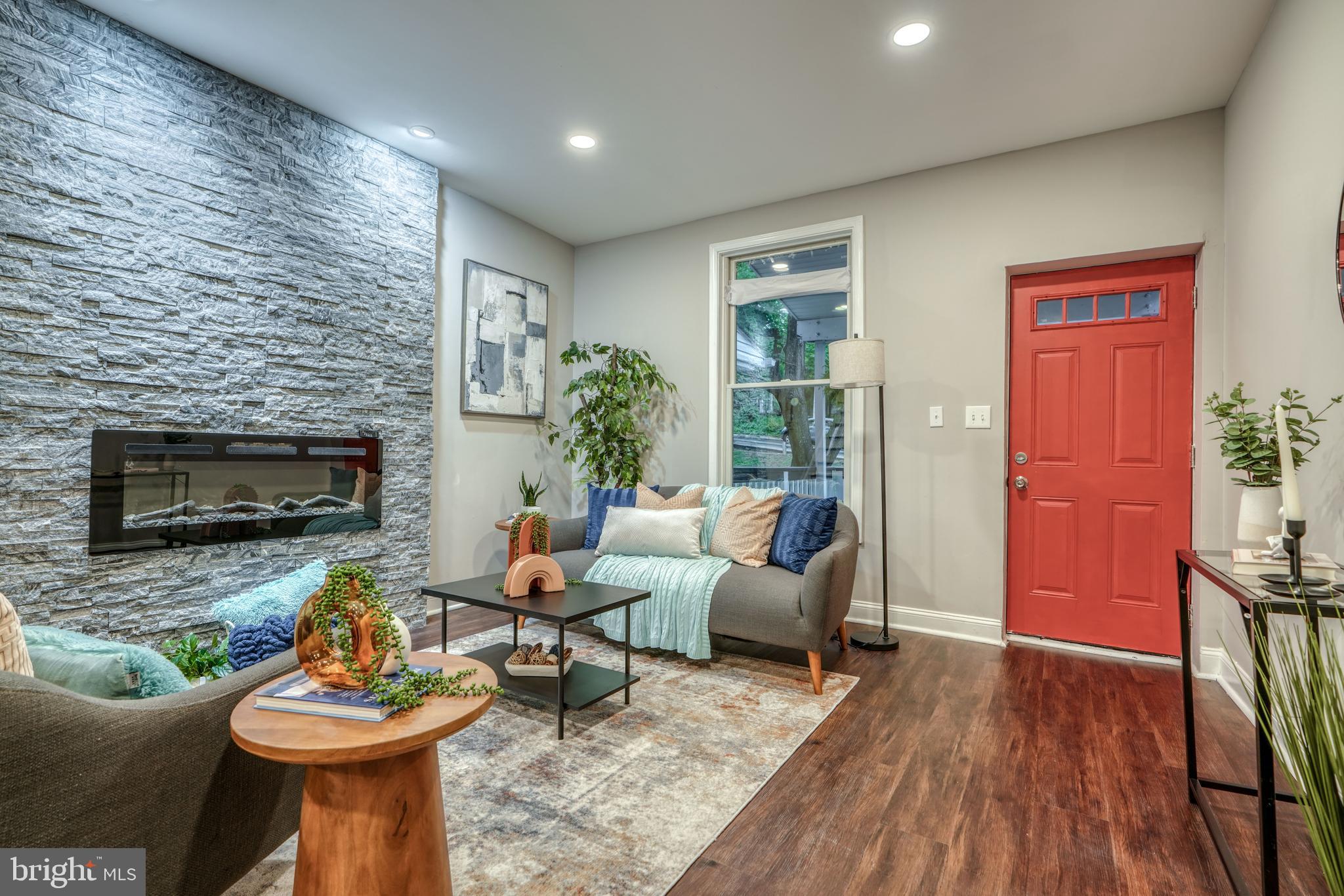 958 North Franklintown Road Baltimore, MD 21216 - Photo 5 of 45 Gallery Image 5