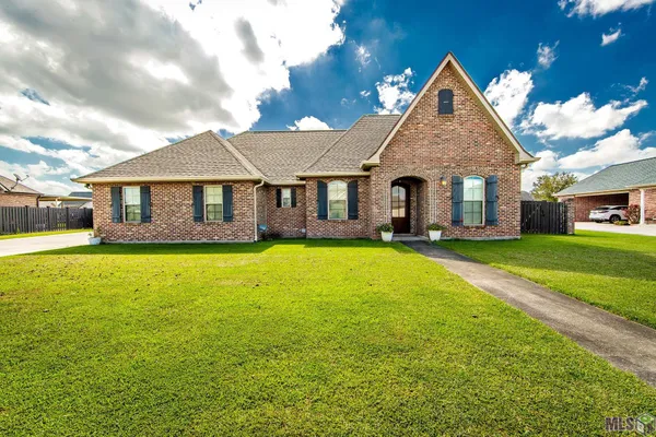 $420,000 | 211 Pearl Margaret Drive, Gray, LA 70359