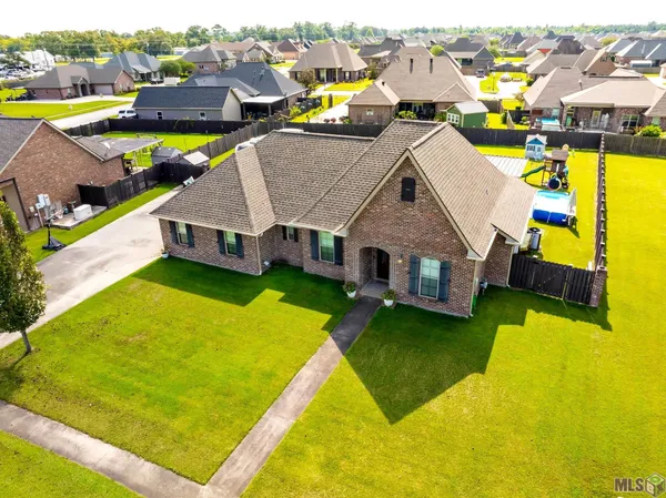 $420,000 | 211 Pearl Margaret Drive, Gray, LA 70359