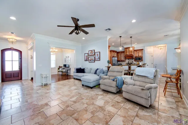 $450,000 | 211 Pearl Margaret Drive, Gray, LA 70359