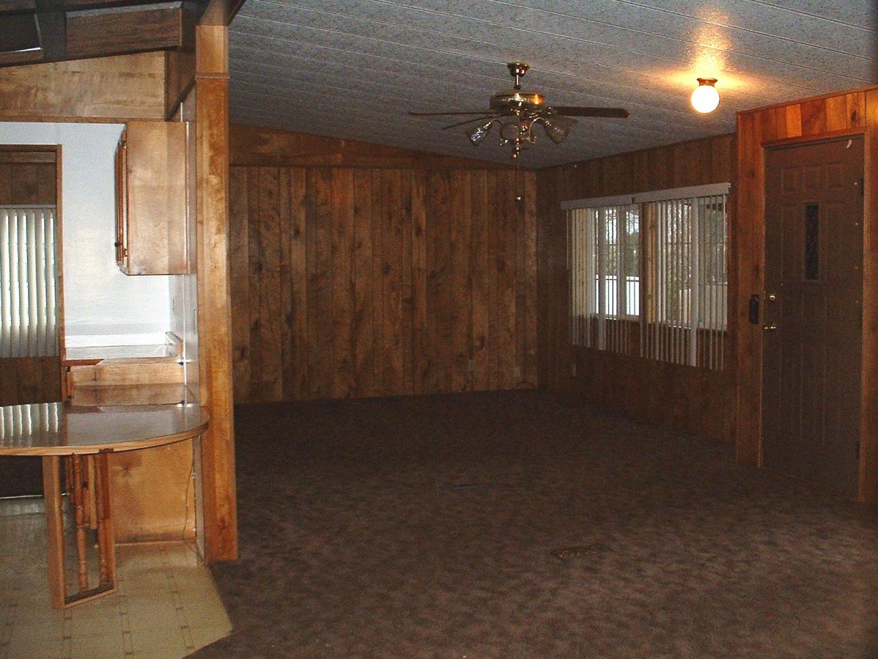 1102 Hillcrest Road Grandview, WA 98930 - Photo 9 of 9 a view of gallery with window