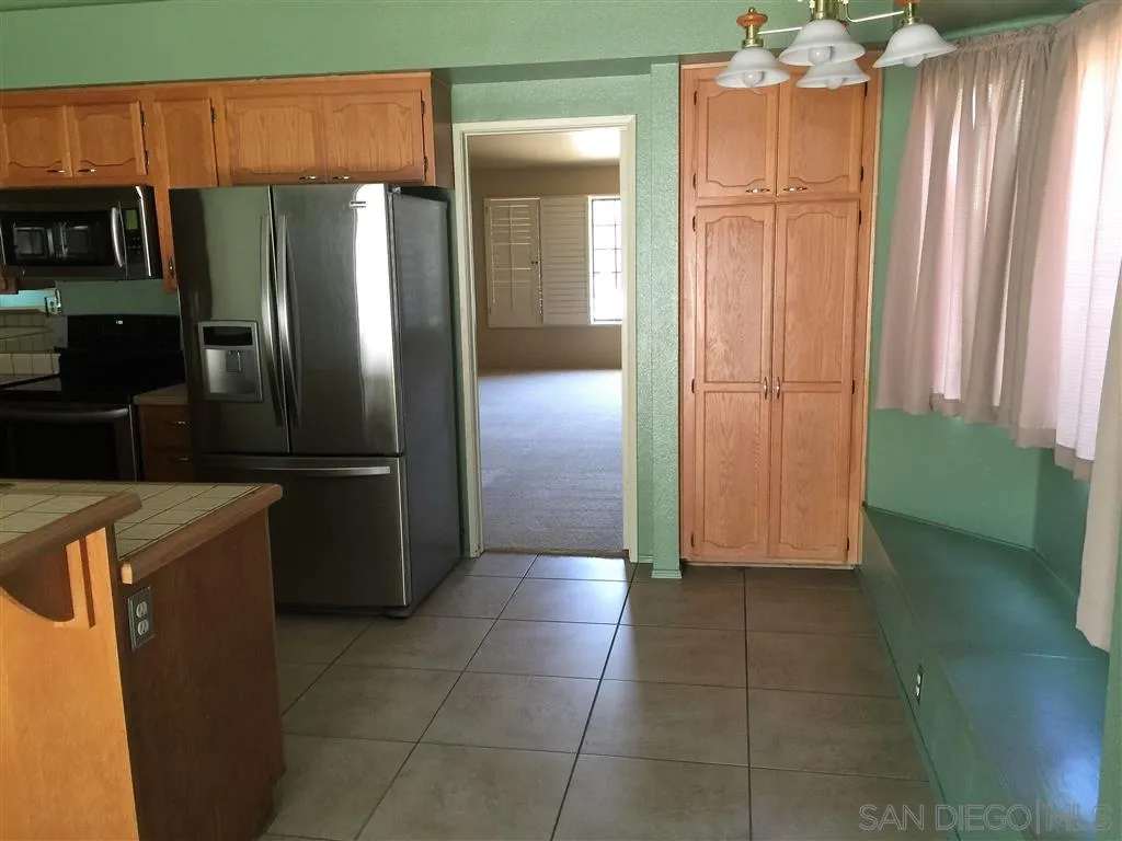 9502 Summerfield Street Spring Valley, CA 91977 - Photo 2 of 18 Gallery Image 2