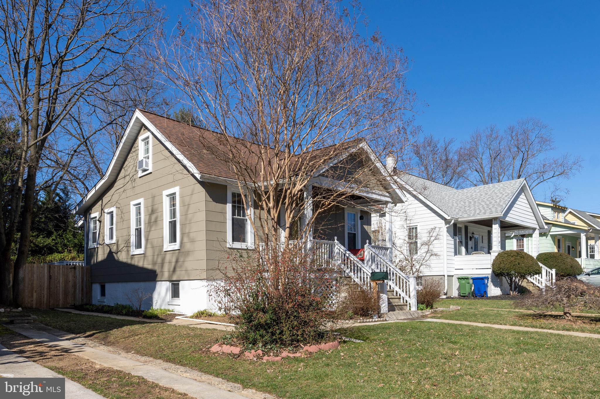 6016 Pinehurst Road Baltimore, MD 21212 - Photo 2 of 19 Charming & Freshly Painted Exterior