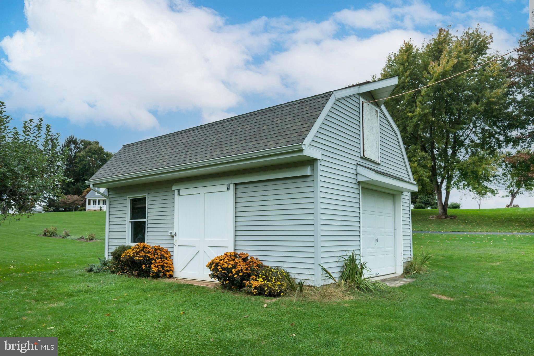 797 Long Road Manheim, PA 17545 - Photo 6 of 37