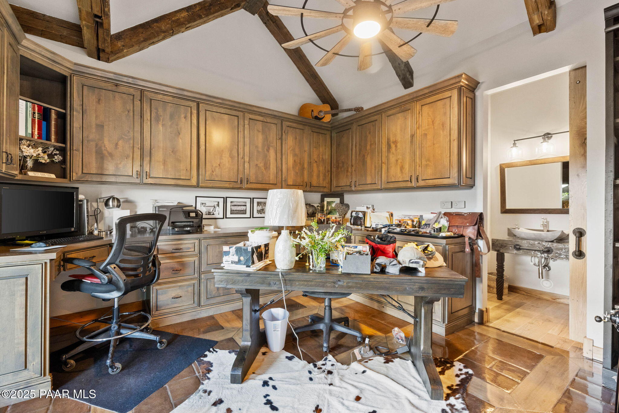 14800 North Puntenney Road Prescott, AZ 86305 - Photo 57 of 100 a view of a kitchen with appliances and cabinets