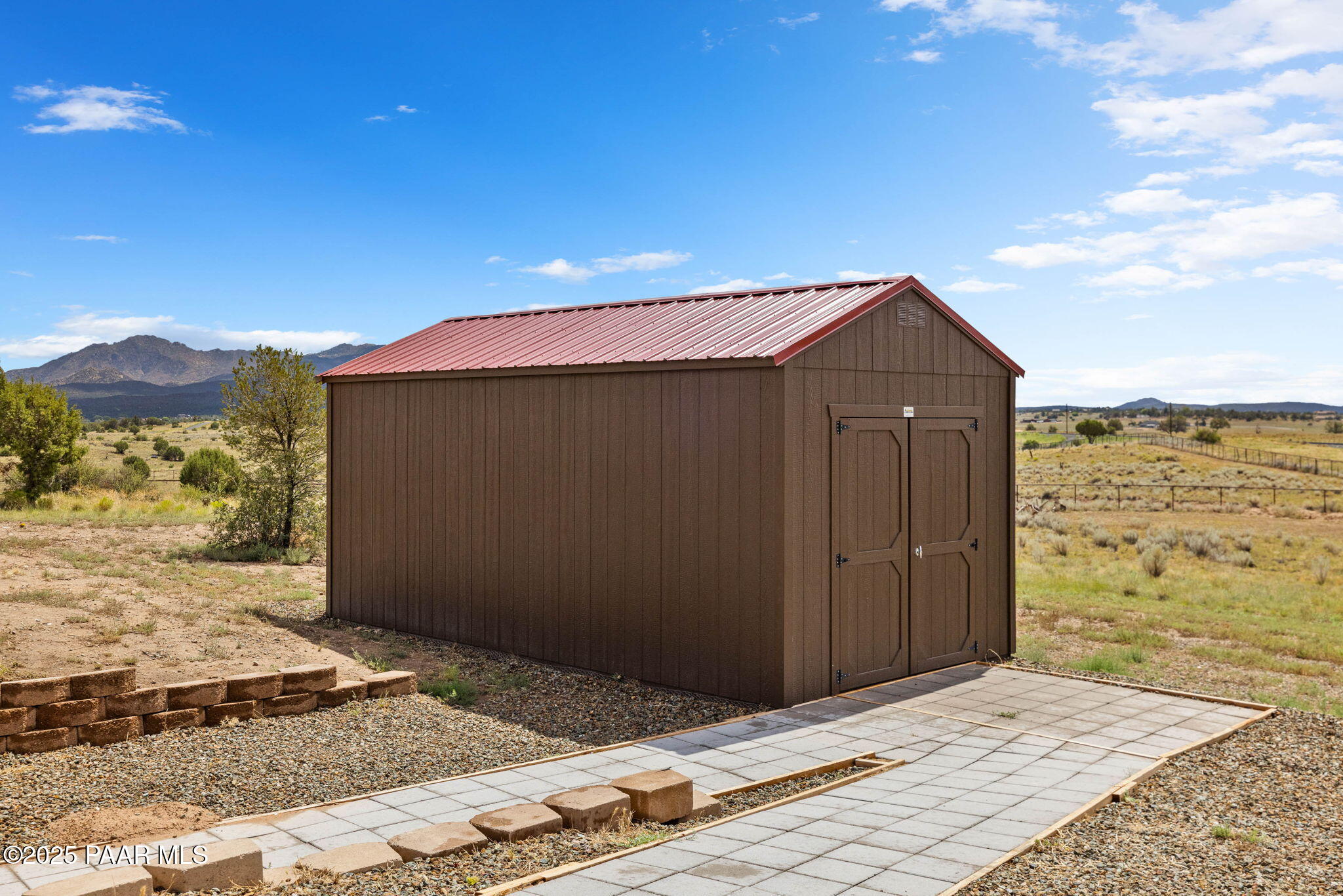 14800 North Puntenney Road Prescott, AZ 86305 - Photo 87 of 100 a front view of a house with a yard