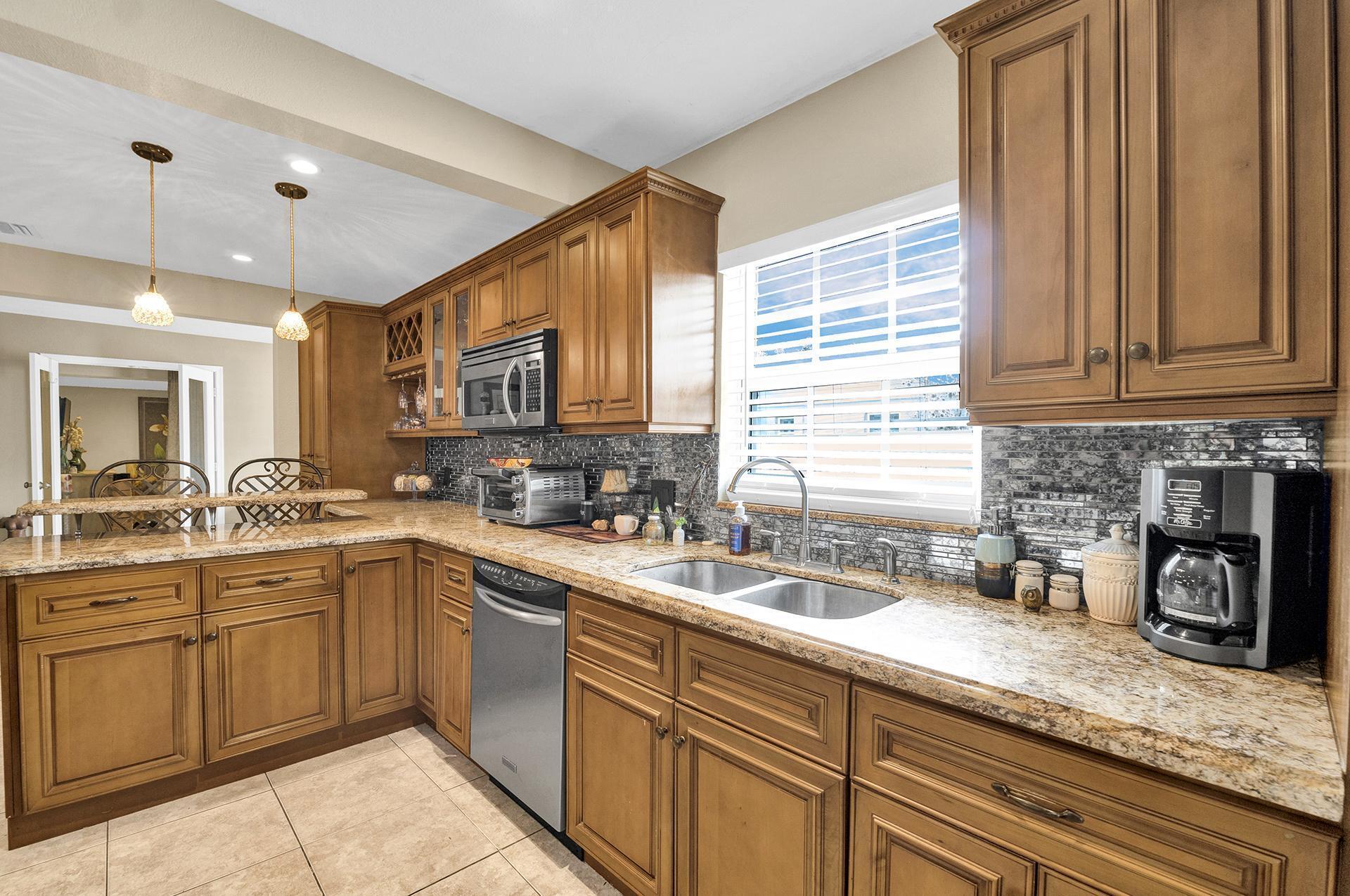 223 South Swinton Ave  