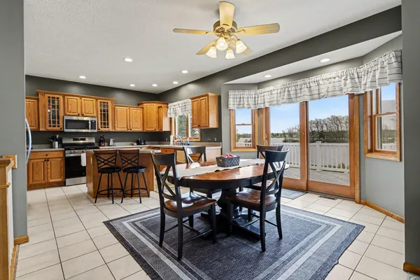$829,000 | 25315 Island View Lane, Sturgis, MI 49091