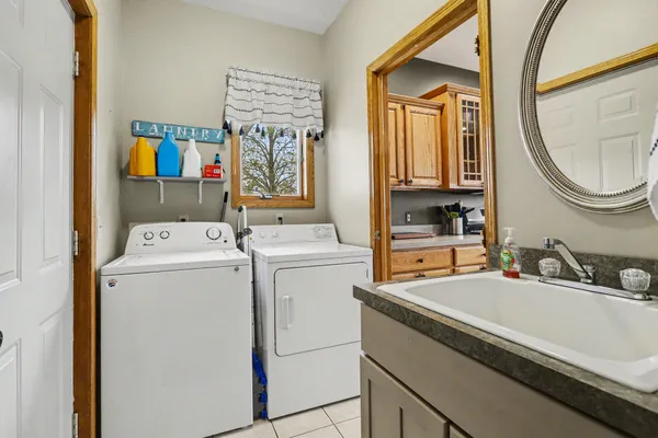 $829,000 | 25315 Island View Lane, Sturgis, MI 49091