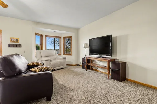 $829,000 | 25315 Island View Lane, Sturgis, MI 49091