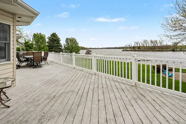 $829,000 | 25315 Island View Lane, Sturgis, MI 49091