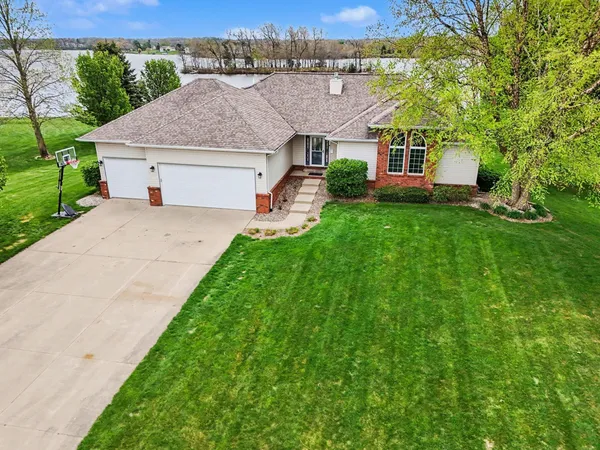 $829,000 | 25315 Island View Lane, Sturgis, MI 49091