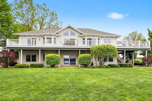 $829,000 | 25315 Island View Lane, Sturgis, MI 49091