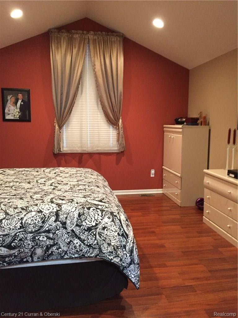 38588 Westchester Road Sterling Heights, MI 48310 - Photo 16 of 33 IMG_0322.JPG