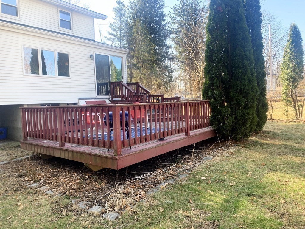 54 Bolton Road Lancaster, MA 01523 - Photo 23 of 36
