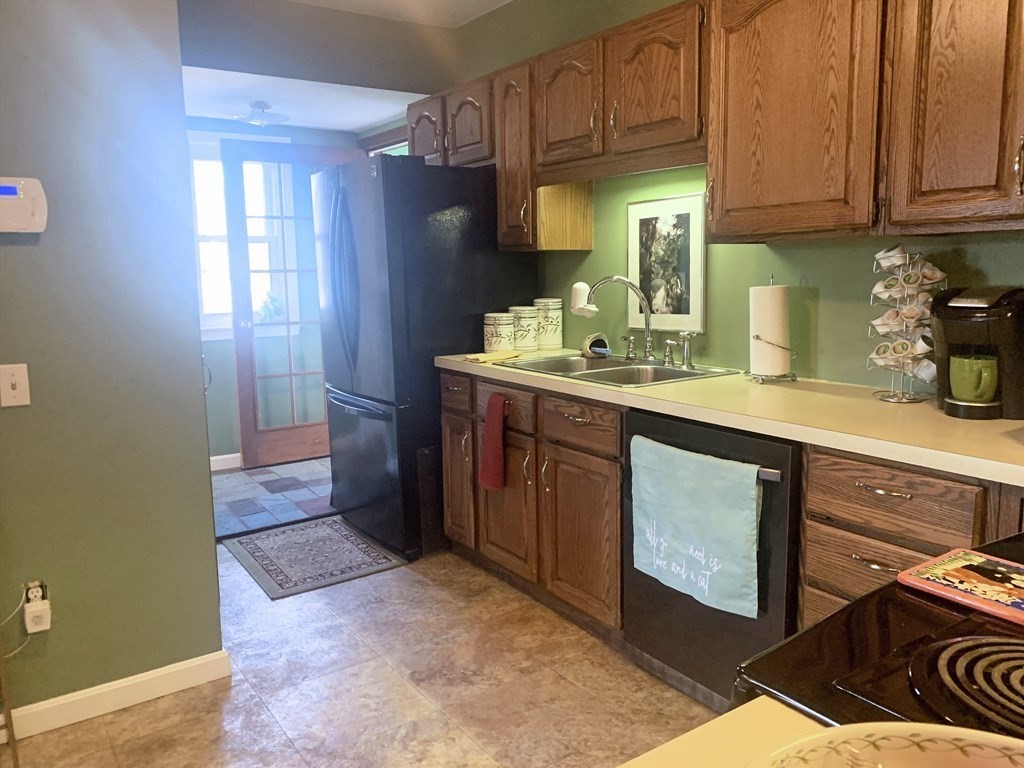 54 Bolton Road Lancaster, MA 01523 - Photo 9 of 36
