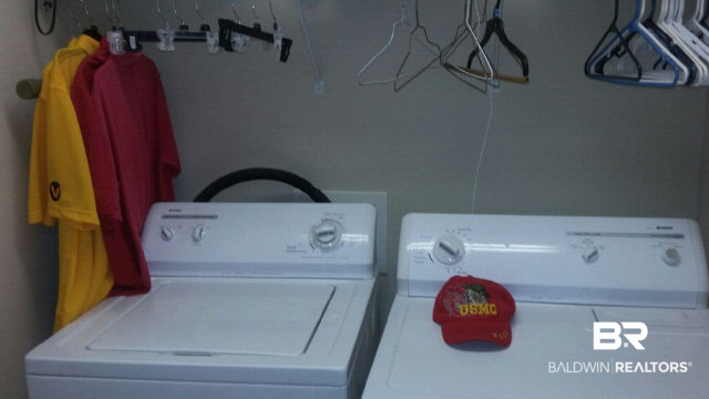 8877 Fall Court Mobile, AL 36695 - Photo 25 of 27 Laundry off garage/foyer.