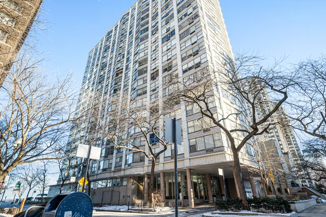 $1,600 | 5757 North Sheridan Road, Unit 15G, Chicago, IL 60660