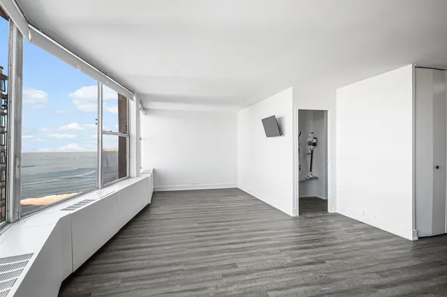 $1,600 | 5757 North Sheridan Road, Unit 15G, Chicago, IL 60660