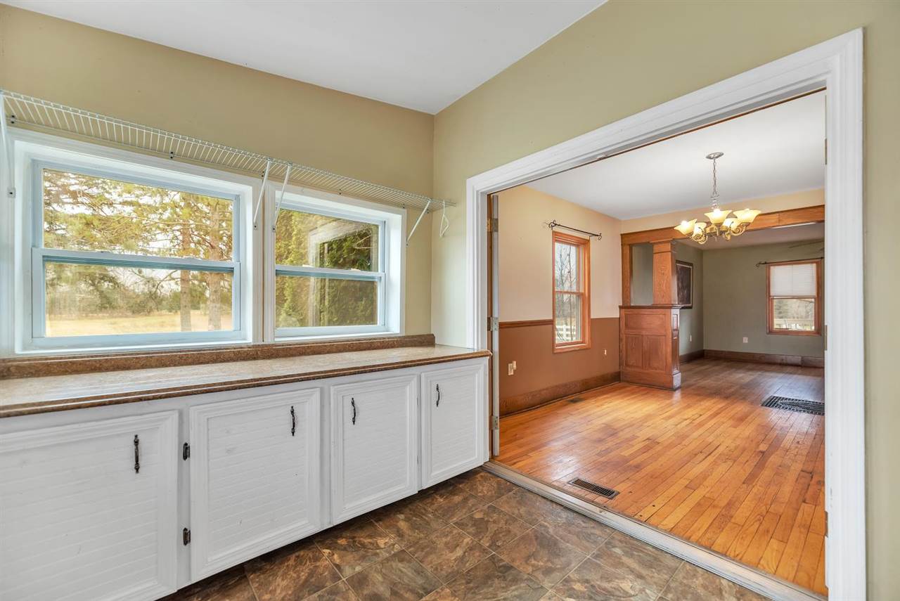 4022 Peters Road Columbiaville, MI 48421 - Photo 12 of 32