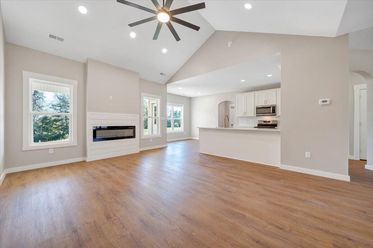 45 Summerfield Road Hardy, VA 24101 - Photo 4 of 44 04-MIB05029