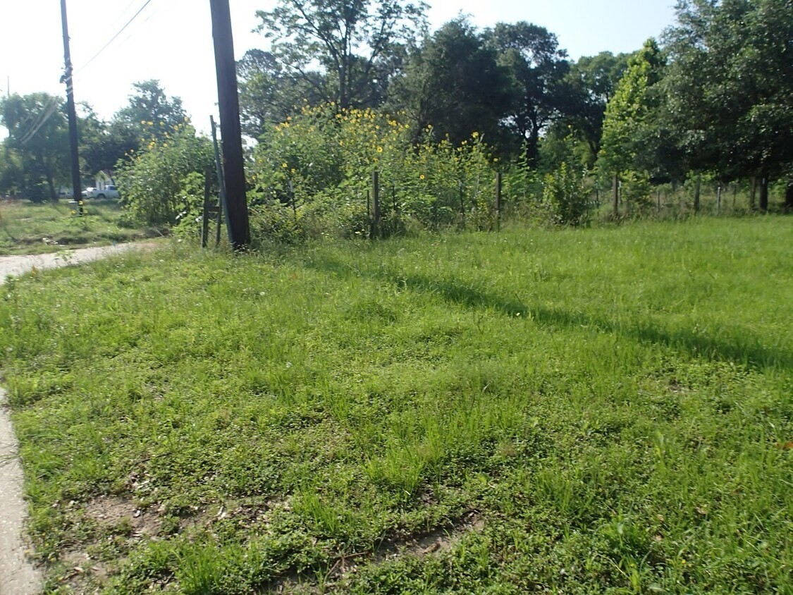 5915 Roberts Road Katy, TX 77494 - Photo 2 of 5