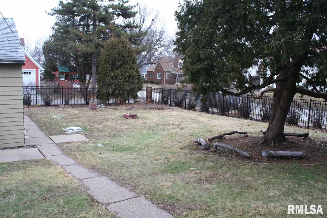 3036 Middle Road Davenport, IA 52803 - Photo 24 of 24 Gallery Image 24