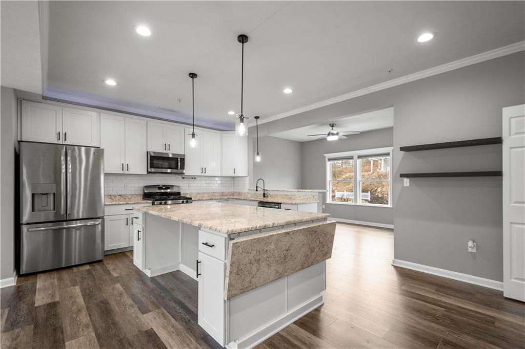 215 Lockheed Drive Coraopolis, PA 15108 - Photo 9 of 33