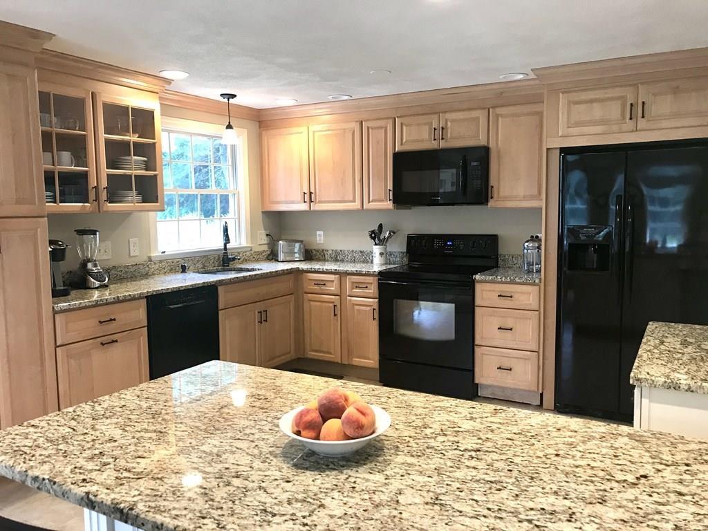 47 Baldpate Road Georgetown, MA 01833 - Photo 9 of 42