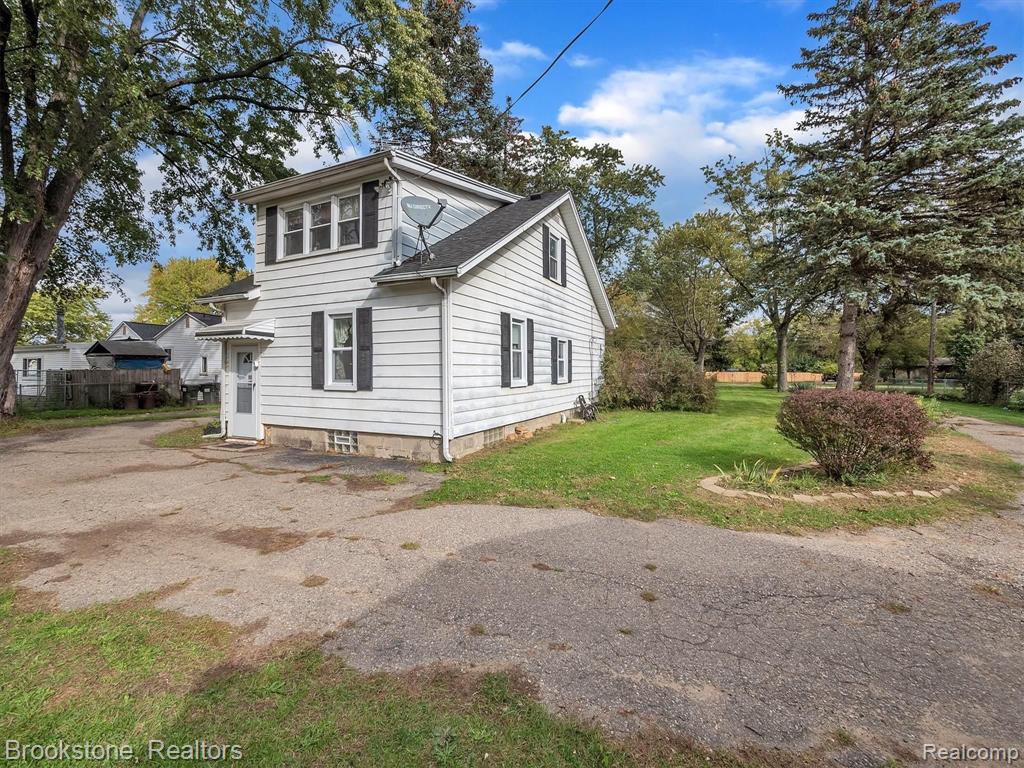 2820 Grant Road Rochester Hills, MI 48309 - Photo 40 of 55