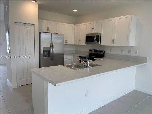 $2,400 | 13262 Southwest 287th Terrace, Homestead, FL 33033