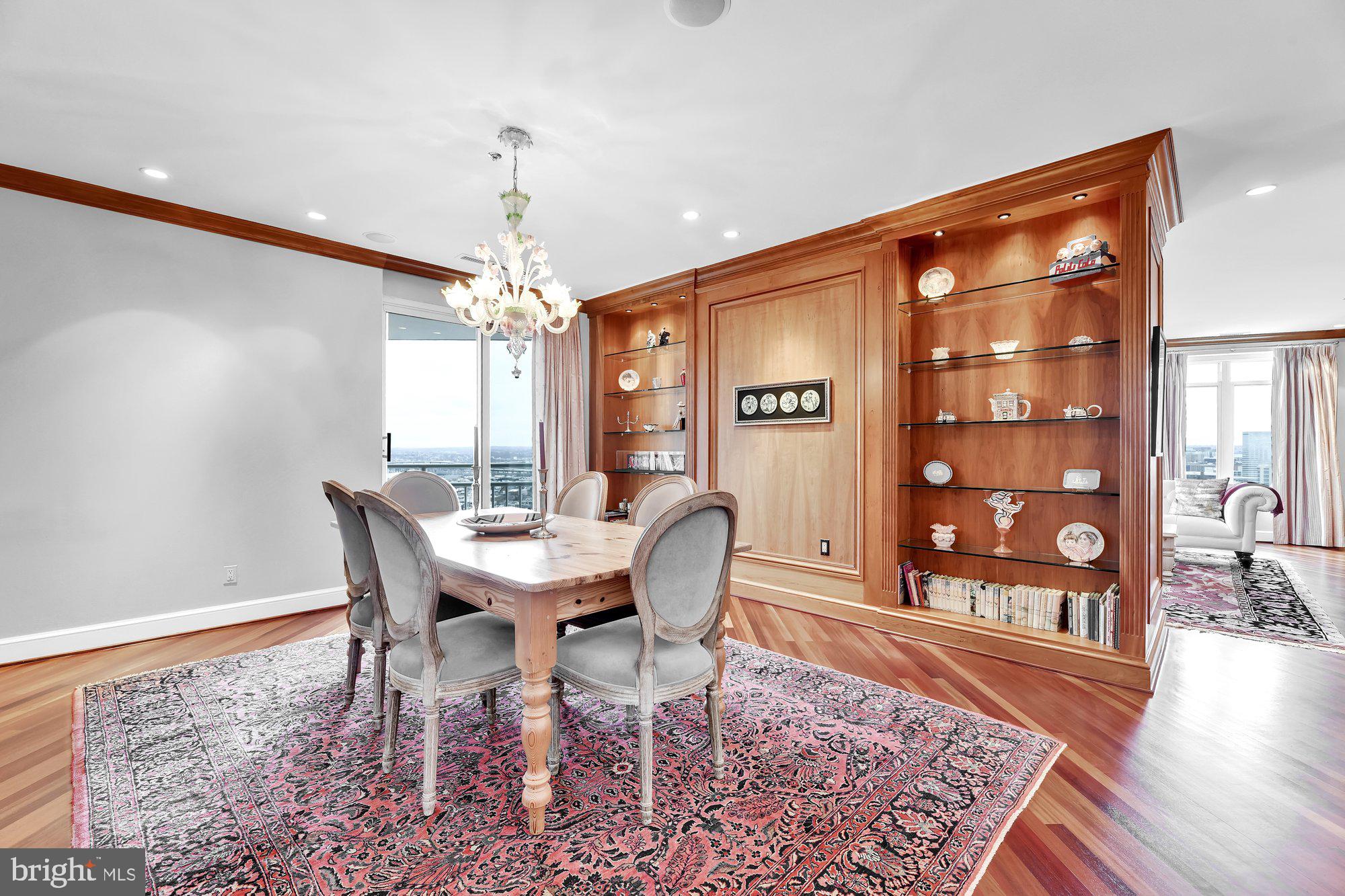 100 Harborview Drive, Unit PH1D Baltimore, MD 21230 - Photo 5 of 39 Dining Room With A Balcony