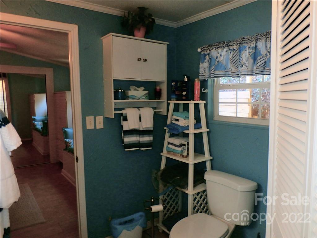 877 Chestnut Mountain Road Spruce Pine, NC 28777 - Photo 21 of 36 Gallery Image 21