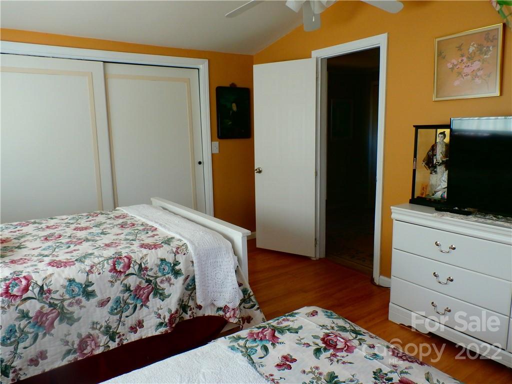 877 Chestnut Mountain Road Spruce Pine, NC 28777 - Photo 23 of 36 Gallery Image 23