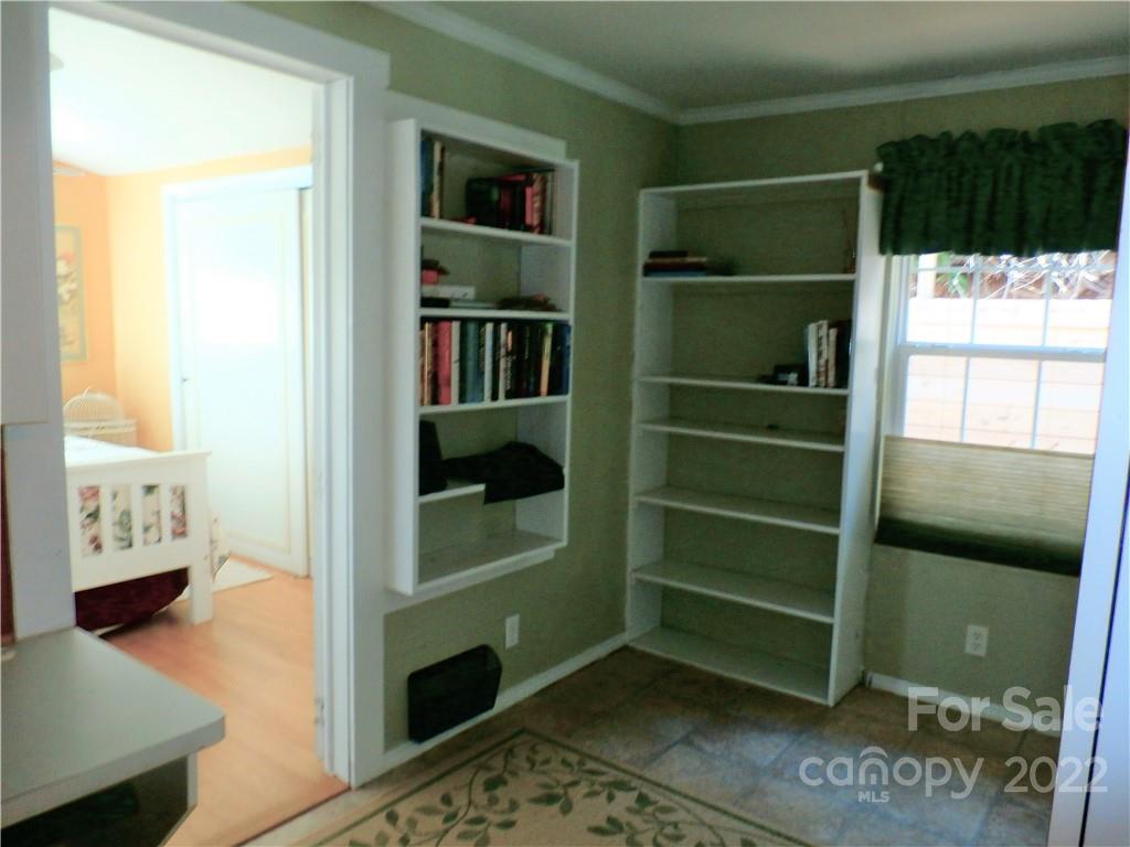 877 Chestnut Mountain Road Spruce Pine, NC 28777 - Photo 24 of 36 Gallery Image 24