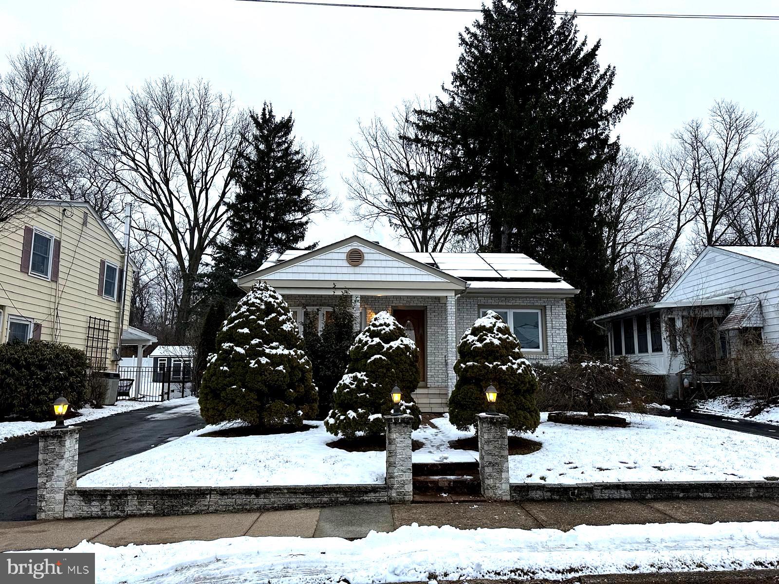 238 Clamer Road Ewing, NJ 08628 - Photo 3 of 44