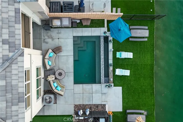 a view of an outdoor sitting space