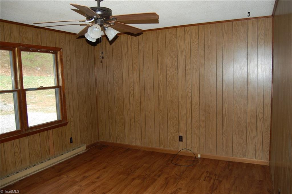 199 Grandridge Road Sparta, NC 28675 - Photo 4 of 18 Gallery Image 4