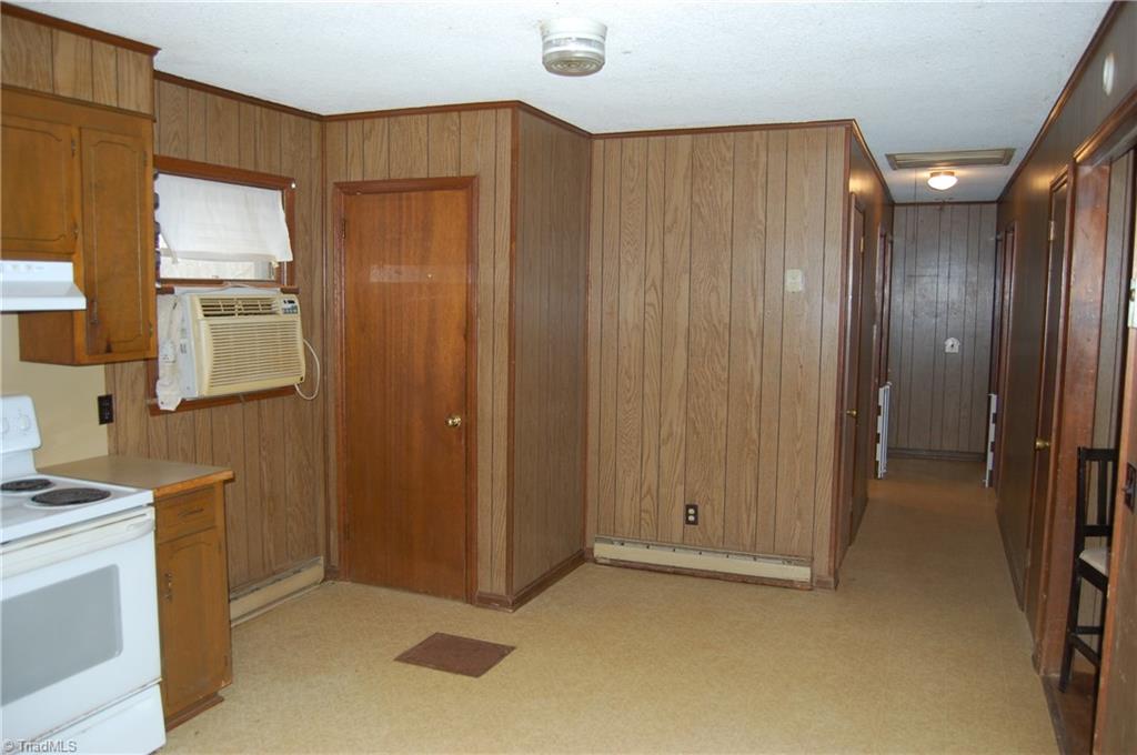 199 Grandridge Road Sparta, NC 28675 - Photo 5 of 18 Gallery Image 5
