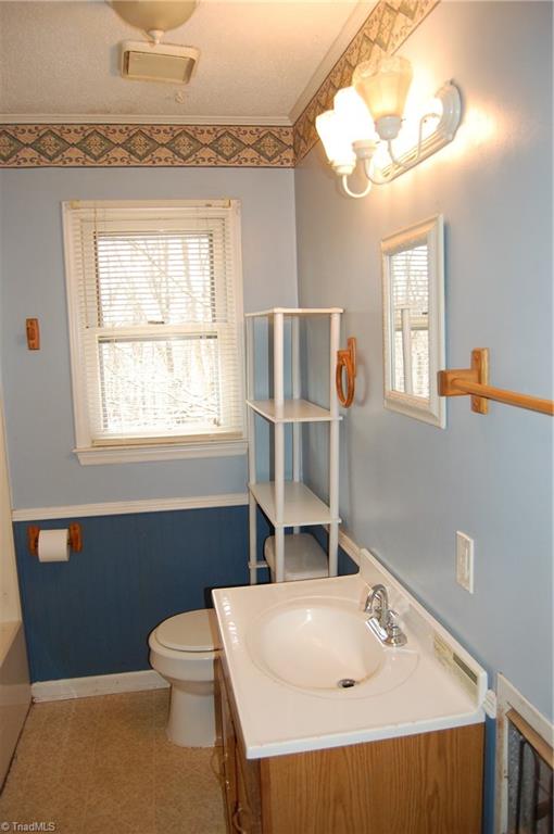 199 Grandridge Road Sparta, NC 28675 - Photo 10 of 18 Gallery Image 10