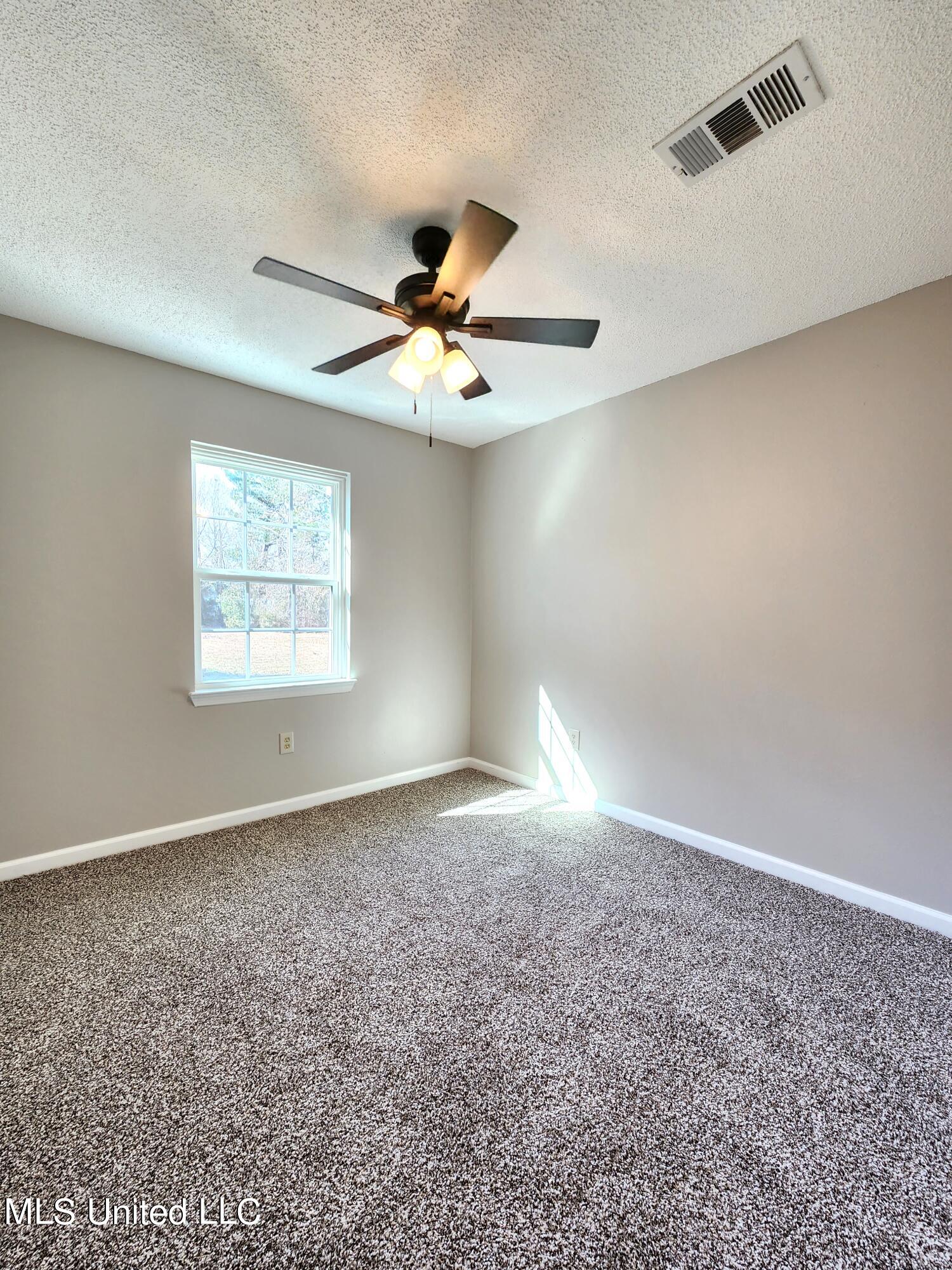6433 Pavolini Road Pass Christian, MS 39571 - Photo 13 of 29 20230111_124627