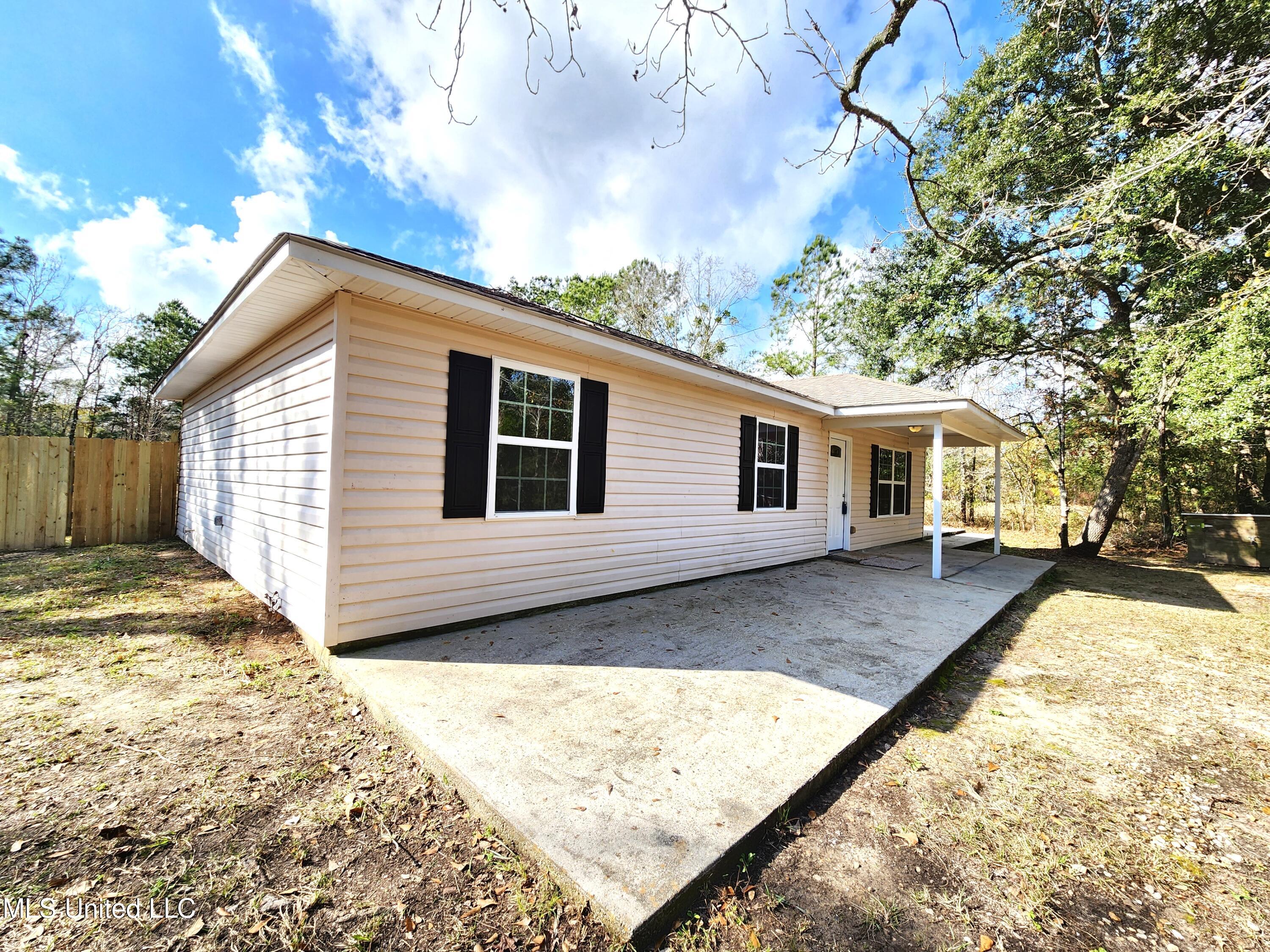 6433 Pavolini Road Pass Christian, MS 39571 - Photo 24 of 29 20230111_131500